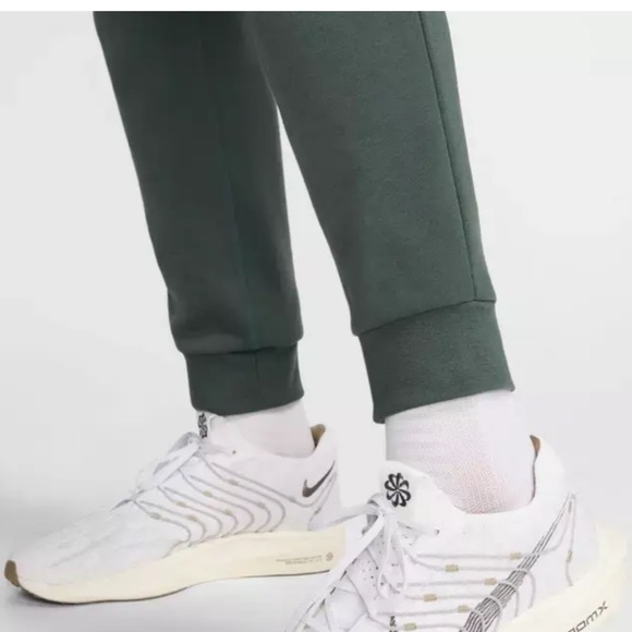 Nike Primary Dri-Fit UV Versatile Jogger Pants XL Tall - Picture 5 of 7